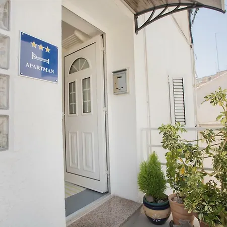 Gennari Apartment *